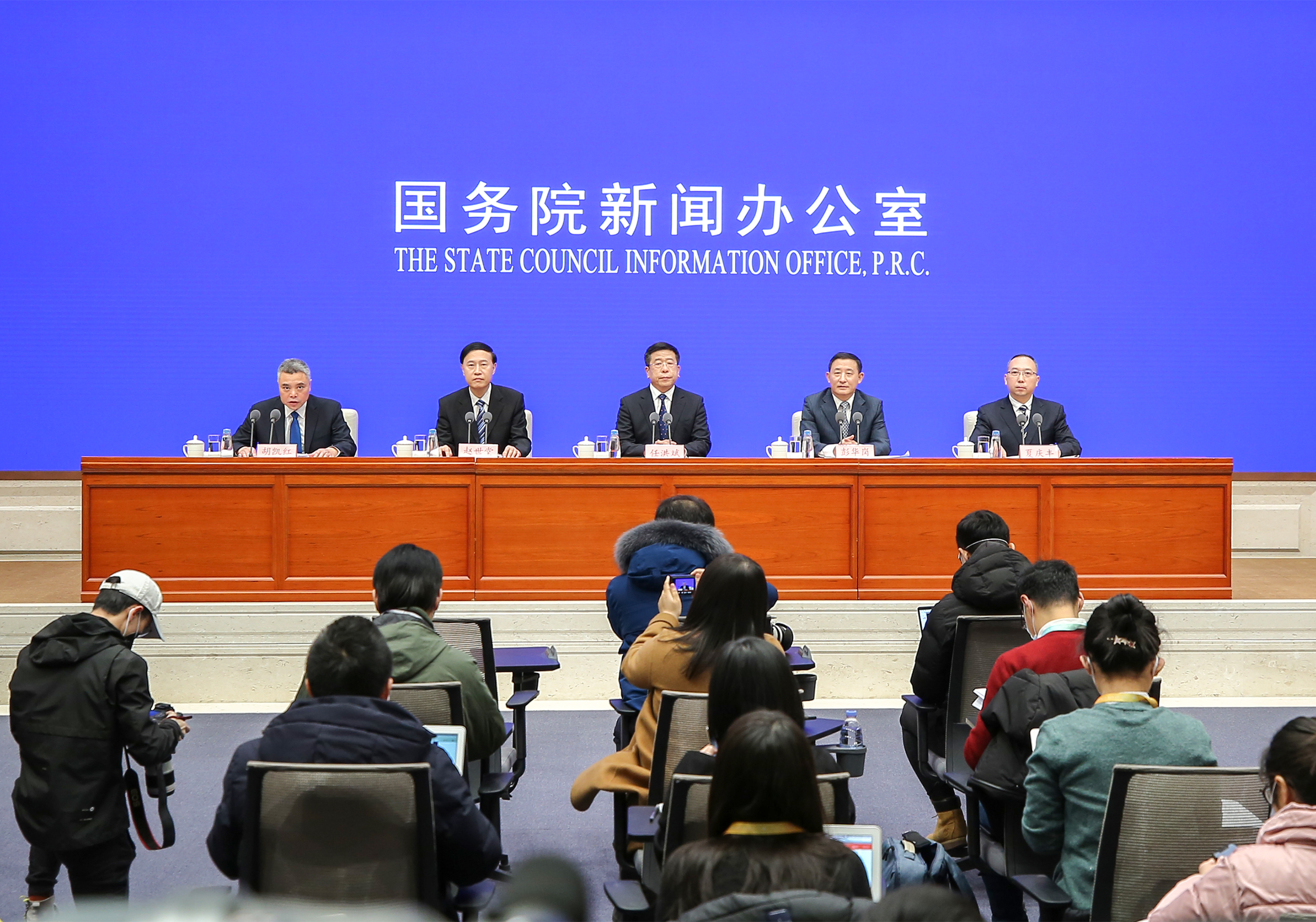 7477D6FE54C4E17DE54FC3D1E35_787D4F8B_31D725.jpg?e=